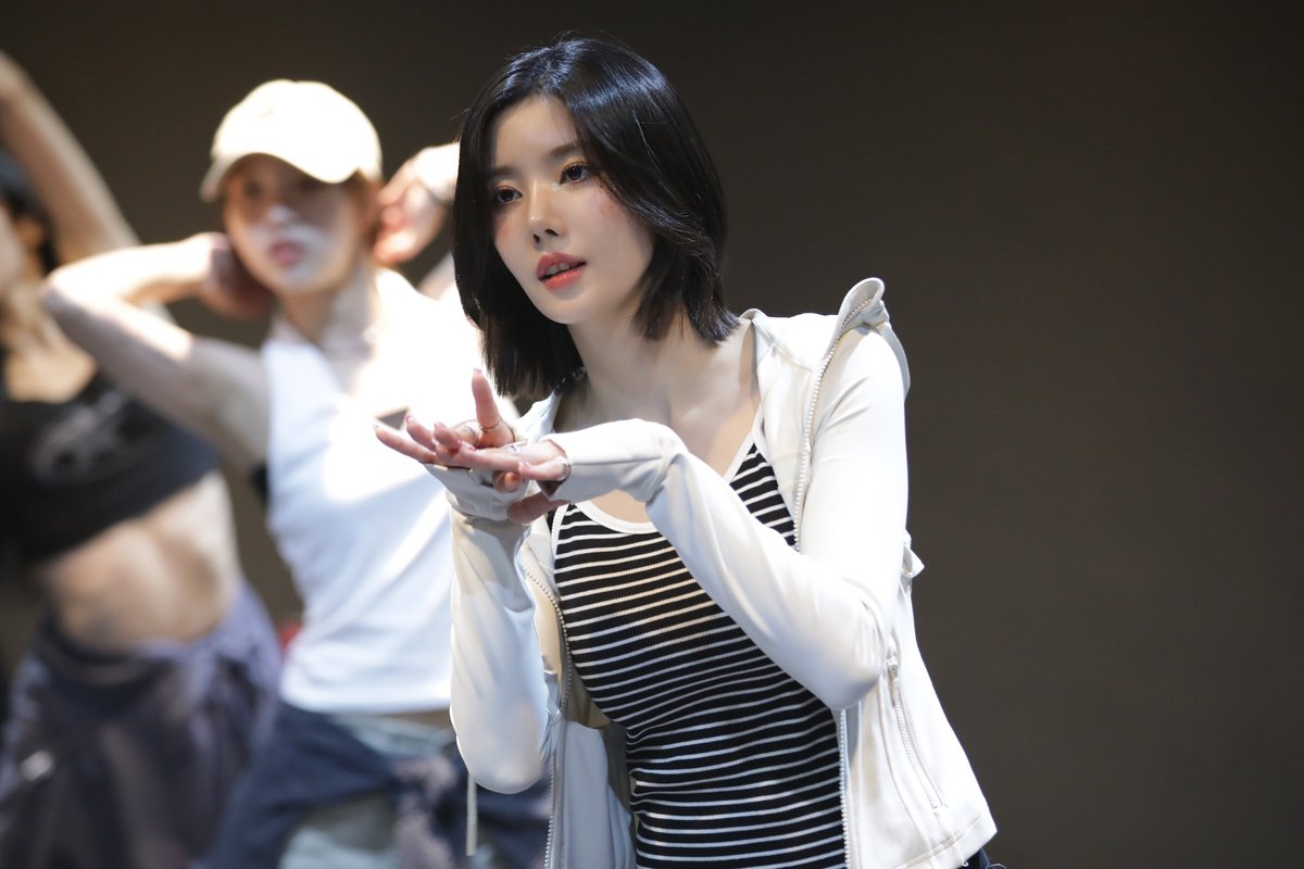 KWONEUNBI's tweet photo. https://t.co/Qkg3loIFtQ