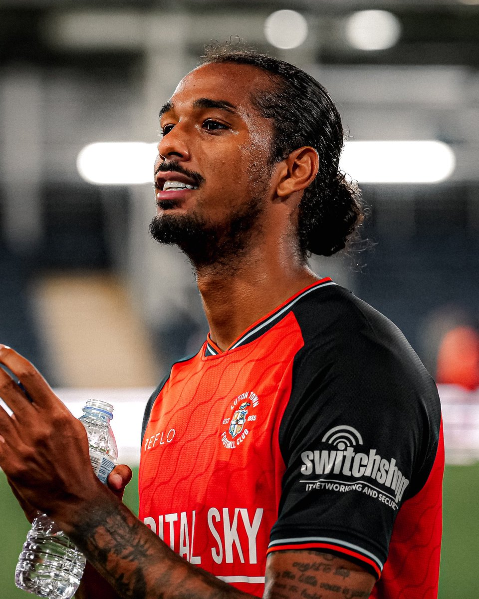 Nigel Cello Lonwijk tweet media