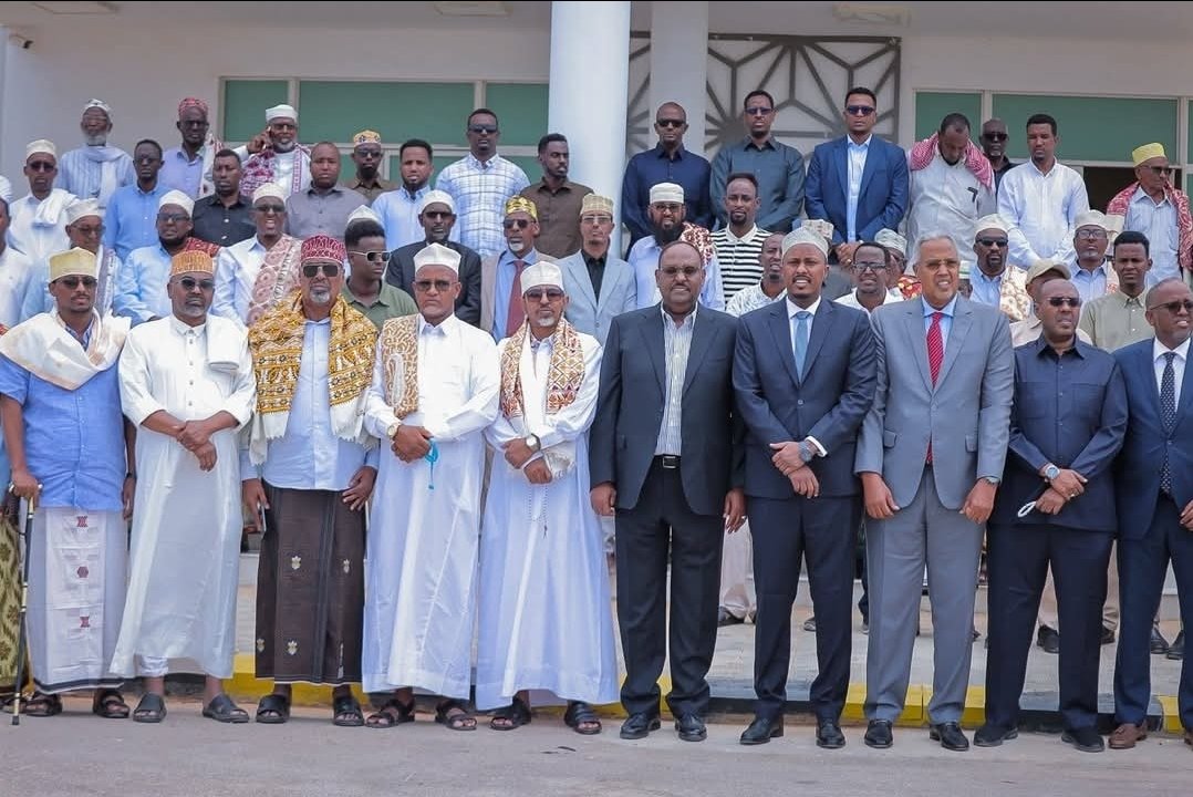 BREAKING: The message is clear to the failed administration in Mogadishu and their fake client state in Laascaanood: Puntland’s unity will not be broken, will not be disrupted, and will not be sold for political games or to aid terrorism in the north. With the Sultan of the