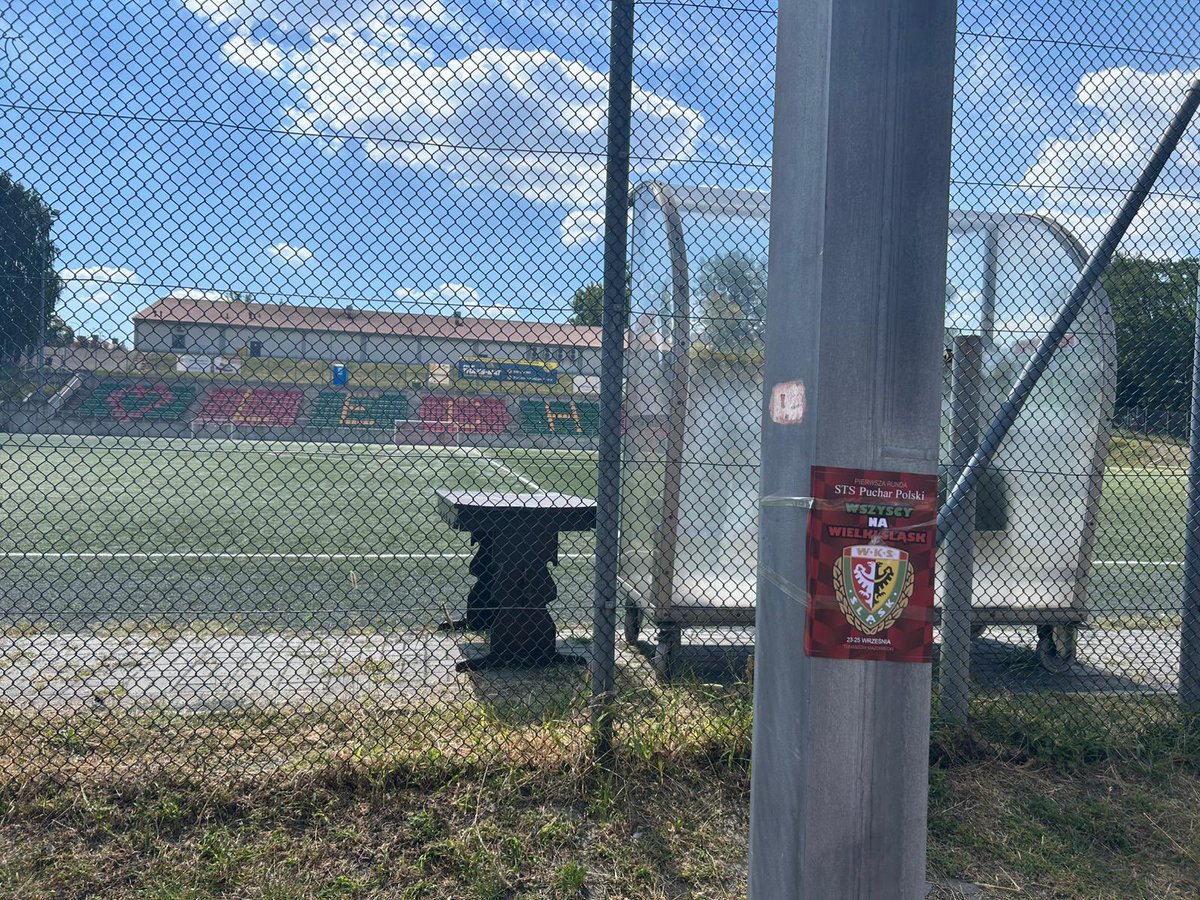 Podobno wczoraj było jakieś losowanie Pucharu Polski, i <a href="/SlaskWroclawPl/">Śląsk Wrocław</a> wylosował Lechię Tomaszów Mazowiecki 🤔