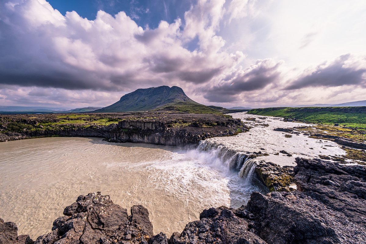 Check out this photo I have for sale of Thjofafoss waterfall in Iceland.  1-stuart-litoff.pixels.com/featured/thjof…

#Iceland #icelandic #waterfall #mountain #cloudscape #thjofafoss #thjofafosswaterfall #landscapephotography #landscape #travel #travelphotography