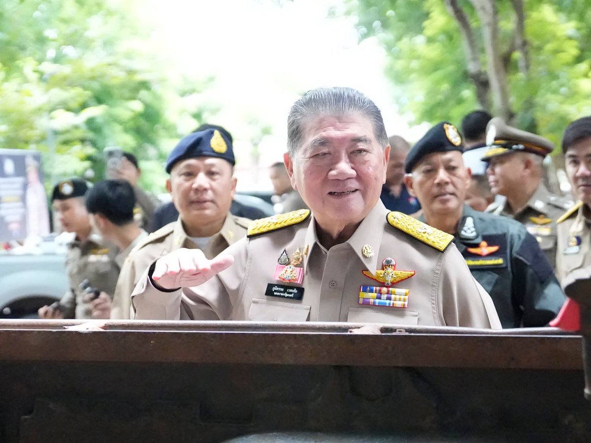 MOIThailand's tweet image. &quot;ภูมิธรรม&quot; นำแถลงข่าวจับกุมพ่อค้ายาเสพติดรายสำคัญ 🔥 พร้อม ยาไอซ์ 700 Kg ย้ำ ทุกเร่งกวาดล้าง #ยาเสพติด ต่อเนื่อง ต้องไม่เป็นแค่ไฟไหม้ฟาง เพื่อให้ยาเสพติดหมดไปจากสังคมไทย
#8นโยบายเร่งด่วน #QuickWins #3ร้ทุกข์ #5สร้างสุข 
.
อ่านต่อที่ : facebook.com/share/p/1Gq6Zh…