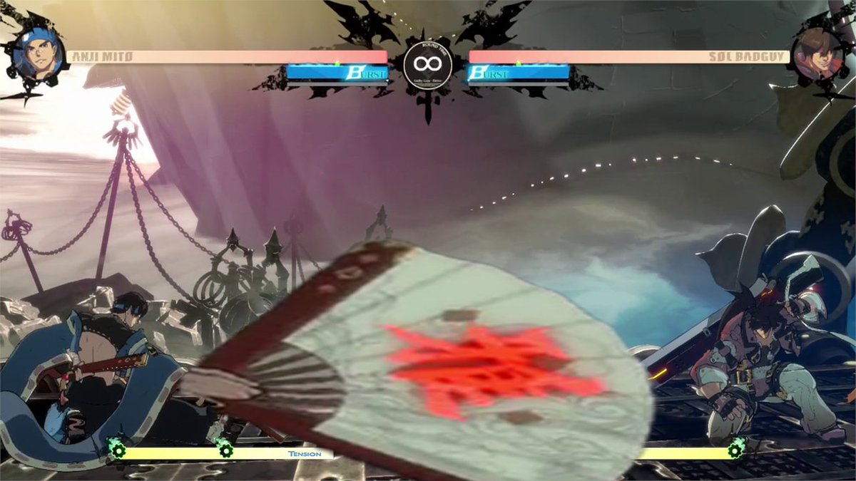 闇慈の2HS、パッチノートで「攻撃判定を前方に拡大しました」と書いてある。つまりこういうことだな、全キャラ震えて眠れ、明日が来たら画面全体が俺の間合いだ。