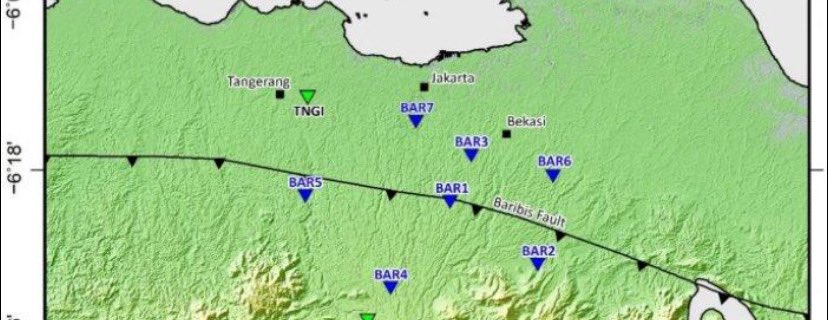 finn_arch's tweet photo. klo dari titiknya kemungkinan dari pergerakan sesar Baribis yang membentuk garis lurus dari Barat hingga timur pulau jawa dan melewati Kota Tangerang, DKI Jakarta, kabupaten bogor, depok, bekasi,

sesar ini sih bisa di katakan aktif bisa jadi ini merupakan bentuk aktifnya sesar https://t.co/EXz7tiiopj