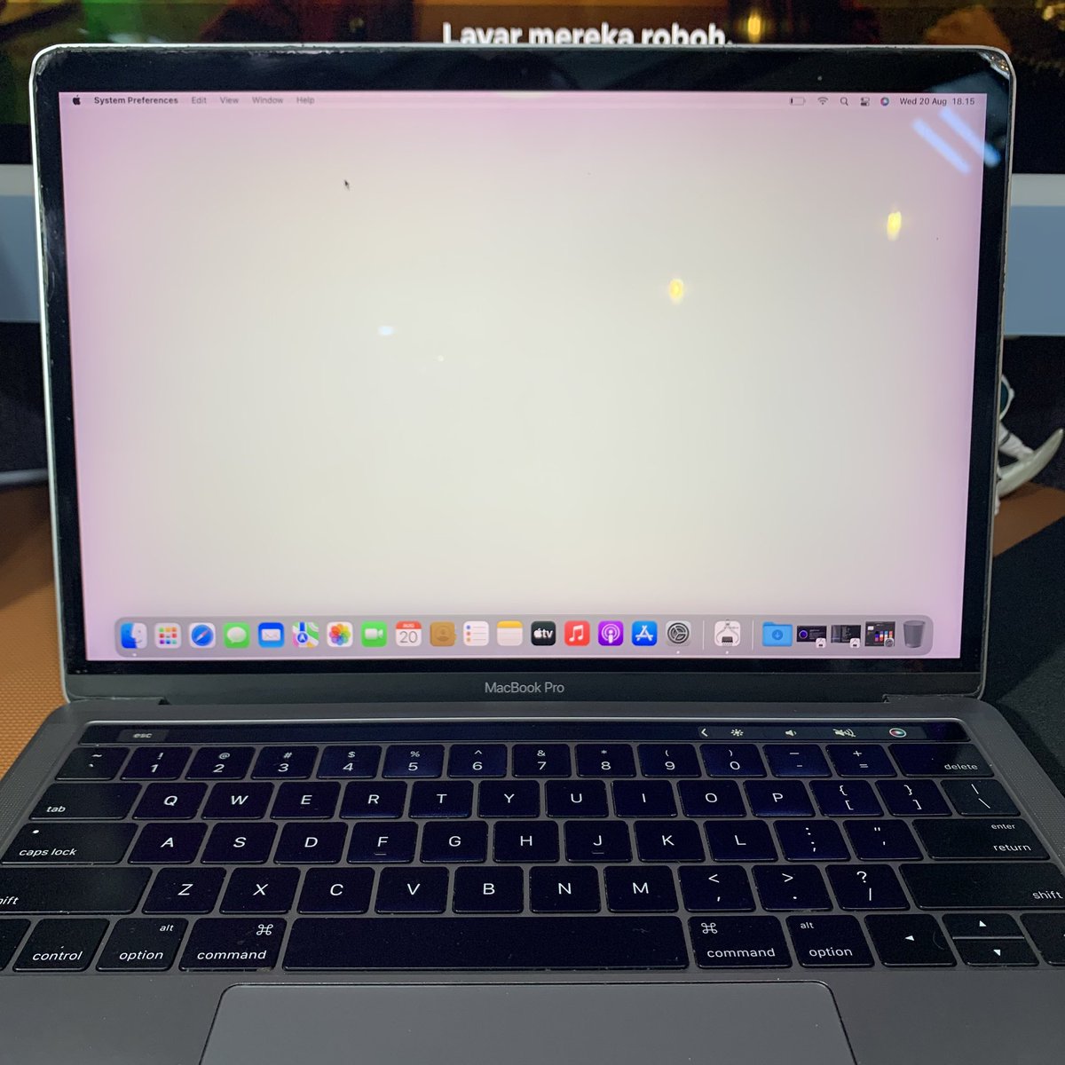 Apes Store ID tweet media