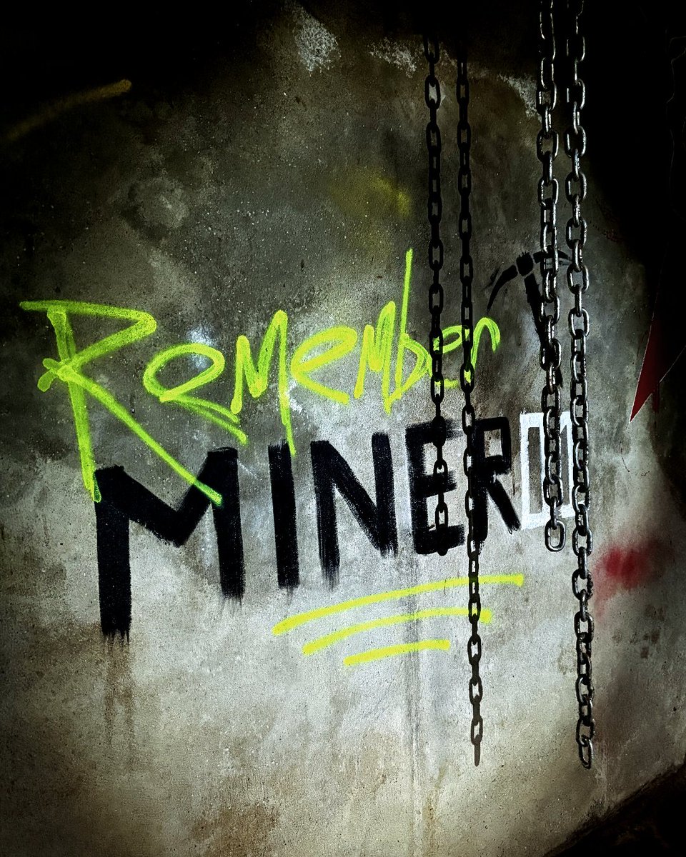 humannomore_rpg's tweet photo. Street Art of Human No More:
1- Ancestors Will Return
2- Fur, Fang, Paw!
3- End Neanderthal Slavery
4- Remember MINER 01 https://t.co/fgKh9uMG51