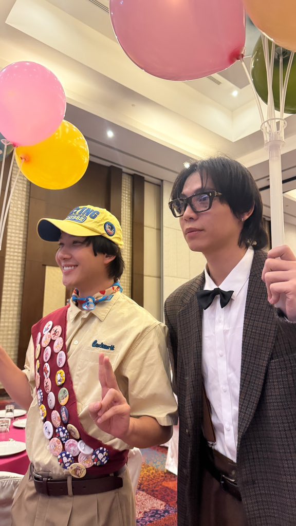 MixOfficialFC's tweet photo. 20/08/25 — #GMMTVOuting2025

IGs : mixxiw ( Update )    

น่ารักฉุด ๆ 🎈

@wixxiws #mixxiw ♡ 
𖥦 #ส่วนผสมของมิกซ์ https://t.co/dZBeW7kL3G