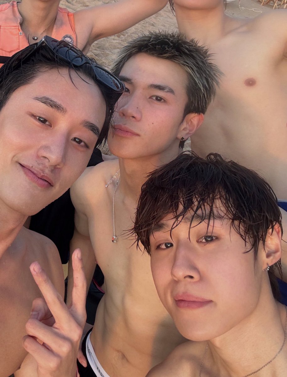 ppor_ncd's tweet image. ห๊ะ พี่หนูงงอ่าาาา🥹🥹🥹

GEMINI FOURTH x OUTING2025
#GMMTVOuting2025
#Fourthnattawat #โฟร์ทณัฐวรรธน์ 
@tawattannn