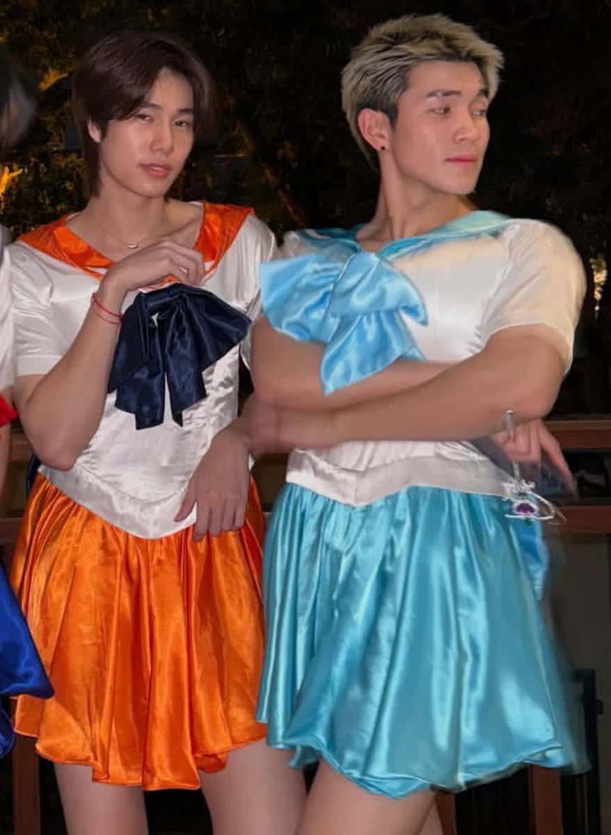 mini etek giydim diye gmmden atildim neymis efendim yarram gorunuyomus