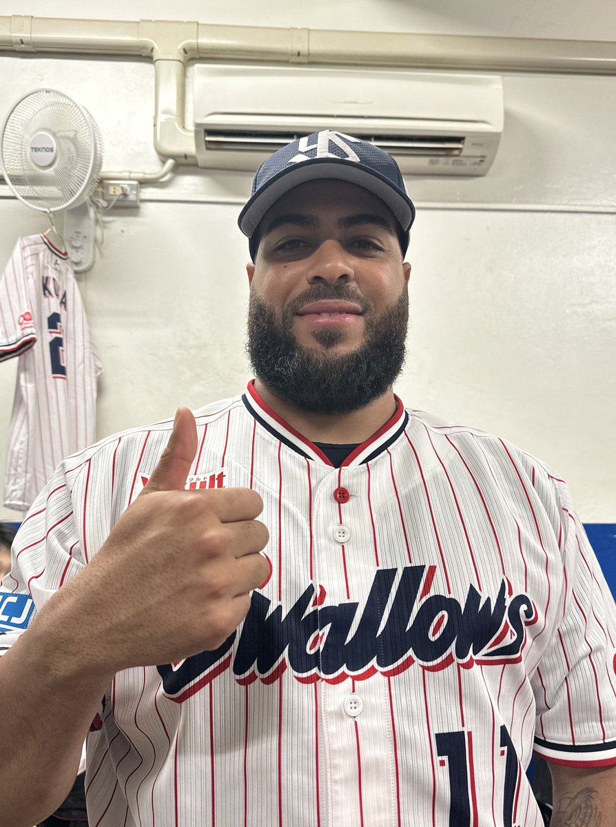 山田哲人 芸術的なスピンの効いたホームラン #村上宗隆 今日も大きくて