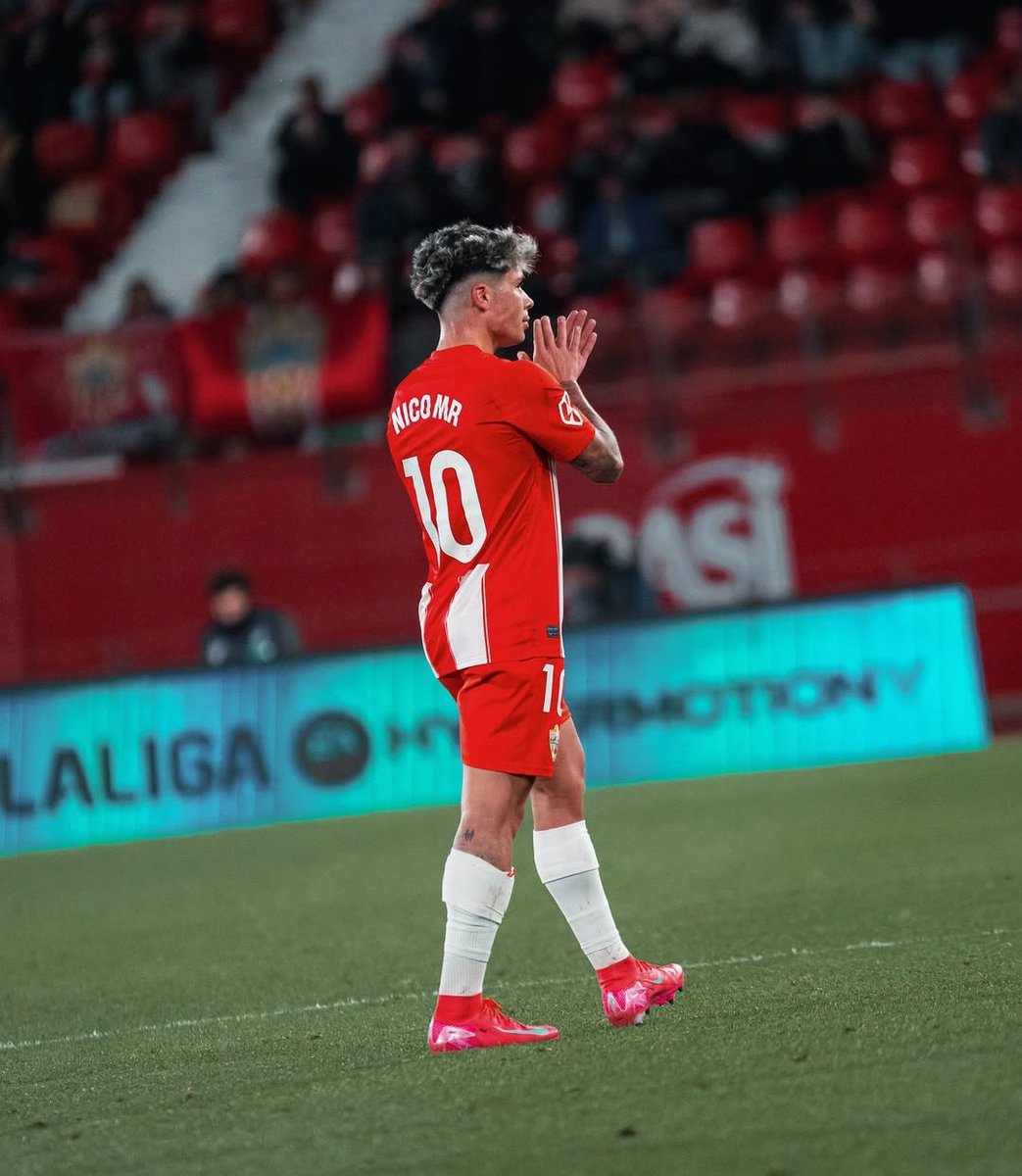 🚨💣La UD Almería se lanza a por Mayenda.

👉El club rojiblanco ofrece 3M + Melamed.

📄El Sunderland ha respondido con una denuncia.