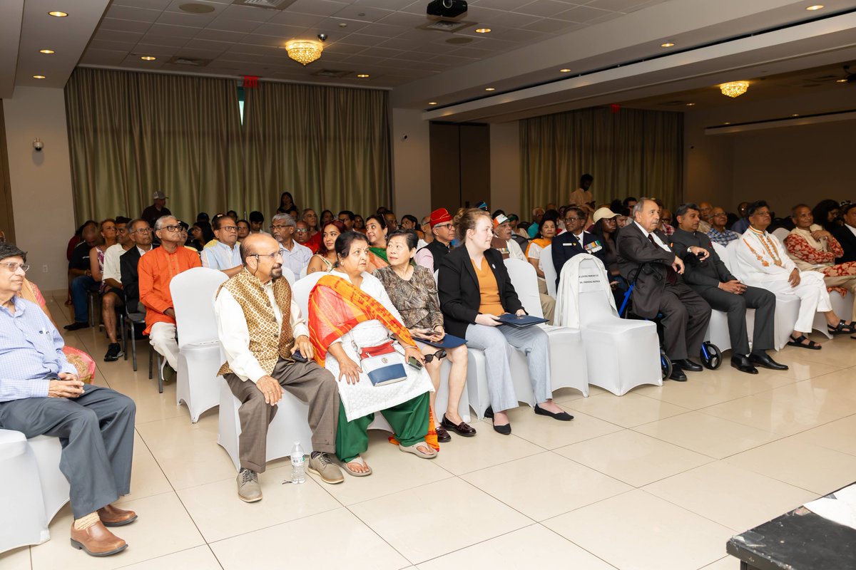 indiahouse's tweet image. Celebration of India's Independence Day at India House captured in colors of joy, unity, and pride—celebrating freedom through every smile, every moment, and every picture. 🇮🇳✨ Check out the pictures here: 
photos.app.goo.gl/t6y2fXrGqD4UcT…

#IndependenceDay2025 #independencedayindia