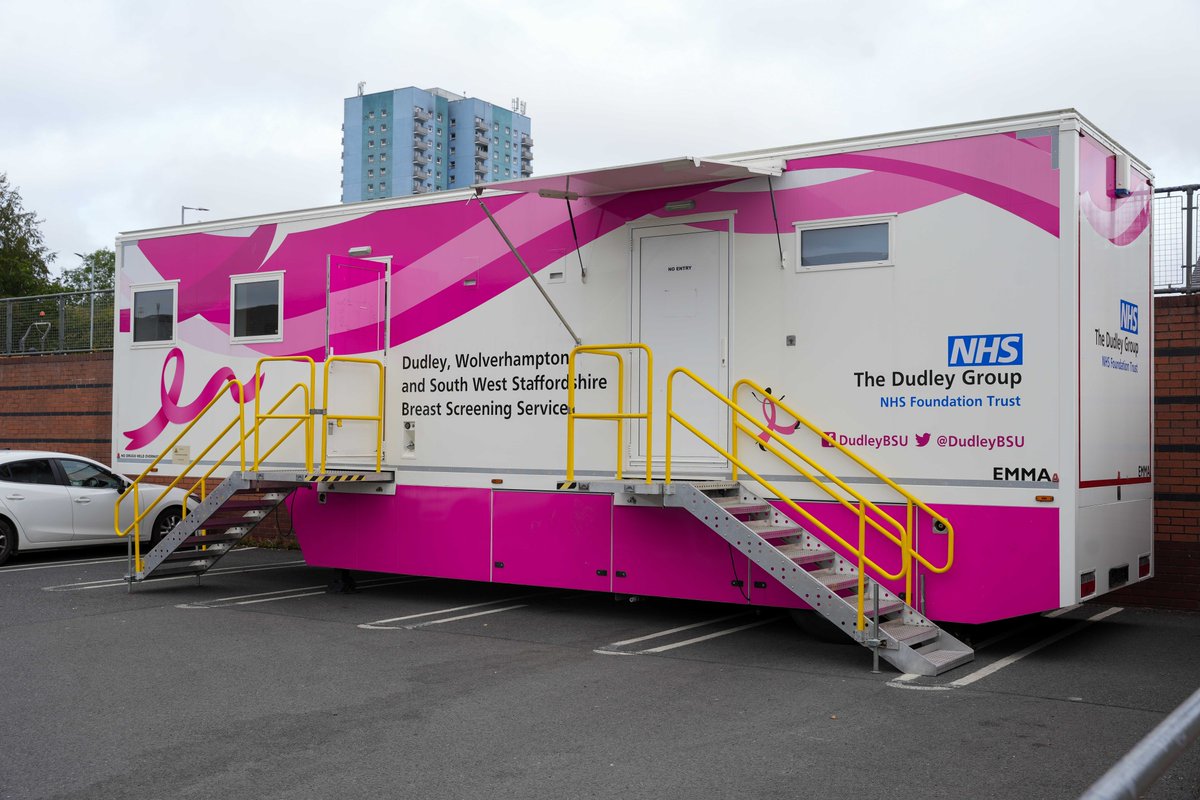 WolvesCouncil's tweet image. The Dudley, Wolverhampton and South West Staffordshire Breast Screening Programme's mobile screening unit is currently available at Sainsbury's, Bentley Bridge. Full story 👉 wolverhampton.gov.uk/news/breast-ca… @NHSinBlkCountry