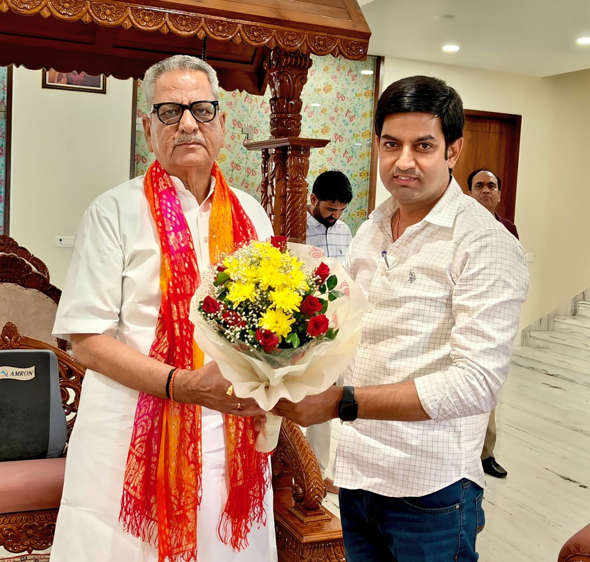 KailashvermaBJP's tweet photo. || राम राम सा ||
आज सिक्किम के माननीय राज्यपाल श्री @OmMathur_Raj जी के जयपुर स्थित आवास पर पहुंचकर मुलाकात की तथा उनका स्नेह आशीष प्राप्त किया।
#OmMathur #Jaipur #Swagat #DrKailashVerma https://t.co/XYbGwA3bt5