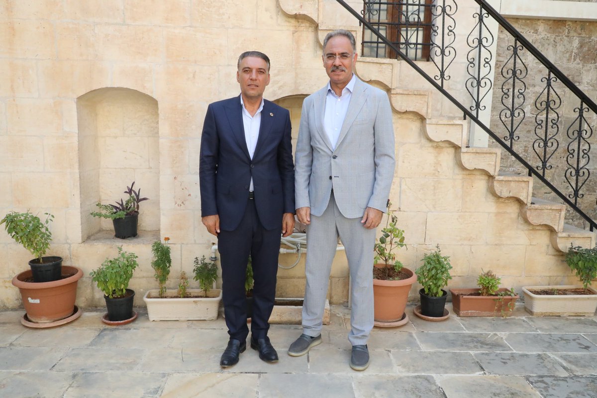 Şanlıurfa Tüm Muhtarlar Federasyonu Başkanı ve Selçuklu Mahalle Muhtarımız Sn. Ümit Hanca’yı belediyemizde ağırladık.

Nazik ziyaretleri ve değerli katkılarından dolayı kendilerine teşekkür ediyorum
