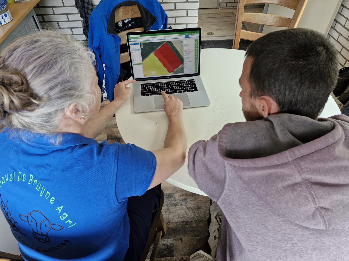 teamagronl's tweet image. Altijd al eens aan een @minlvvn-ambtenaar de uitwerking van beleid op jouw eigen bedrijf willen laten zien? Grijp dan nu je kans, geef je op, kijk bij elkaar in de keuken en hou onderling contact!
🚜🤝💼
#ambtenarenstage #boerzoektambtenaar

ℹ️ teamagro.nl/agenda/boer-zo…