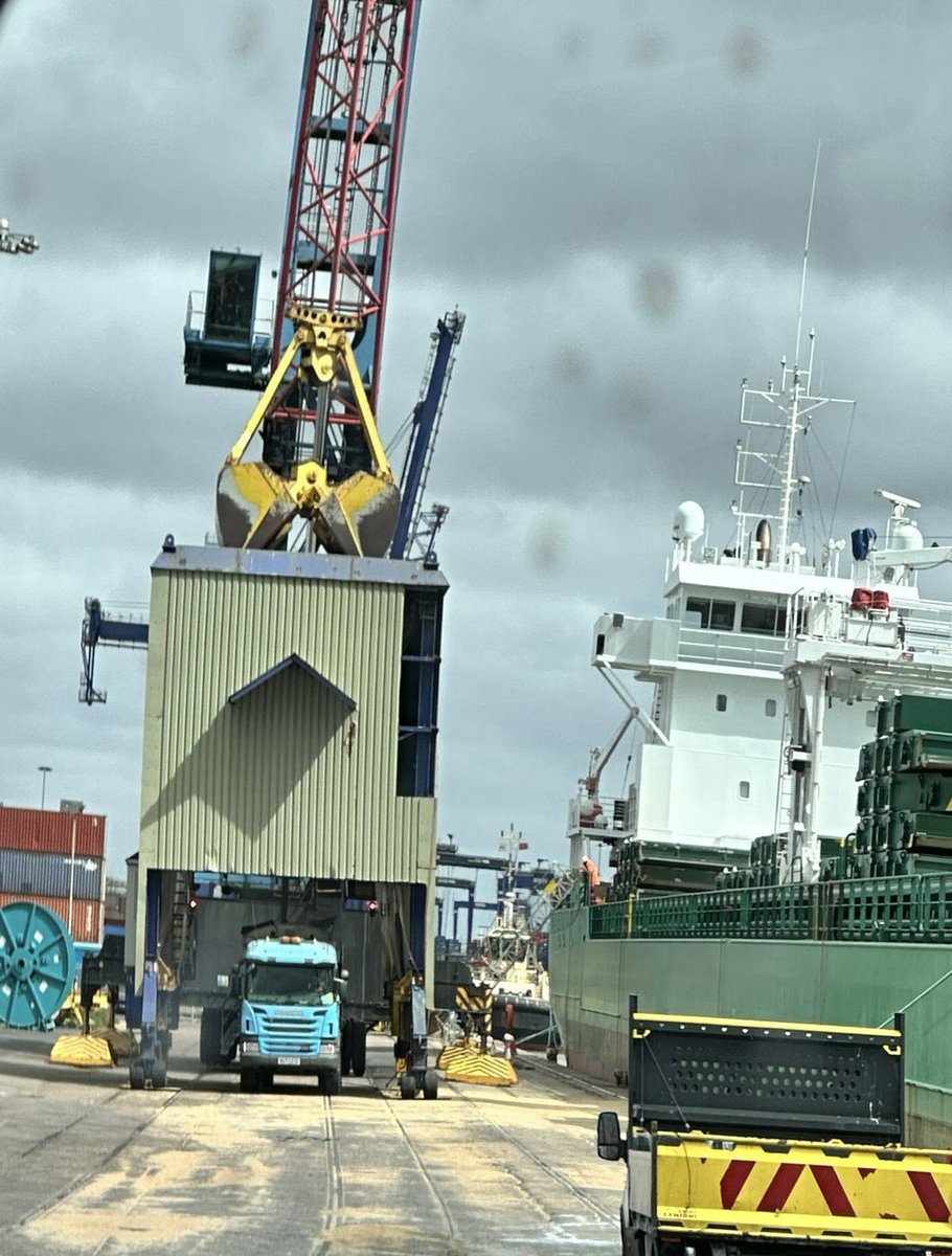 Wheat being unloaded today at Immingham 🙄