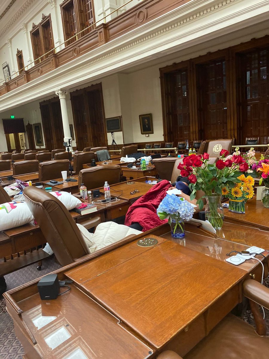 Rep. Penny Morales Shaw (@reppennymshaw) on Twitter photo Woke up this morning at th Capitol with our colleague <a href="/NicoleCollier95/">Nicole Collier</a>, who now has to share the ladies room with all of us!
We stand with her because she was right- no legislator should be under arrest nor in police custody for doing their lawful job.
#TXLege Woke up this morning at th Capitol with our colleague <a href="/NicoleCollier95/">Nicole Collier</a>, who now has to share the ladies room with all of us!
We stand with her because she was right- no legislator should be under arrest nor in police custody for doing their lawful job.
#TXLege