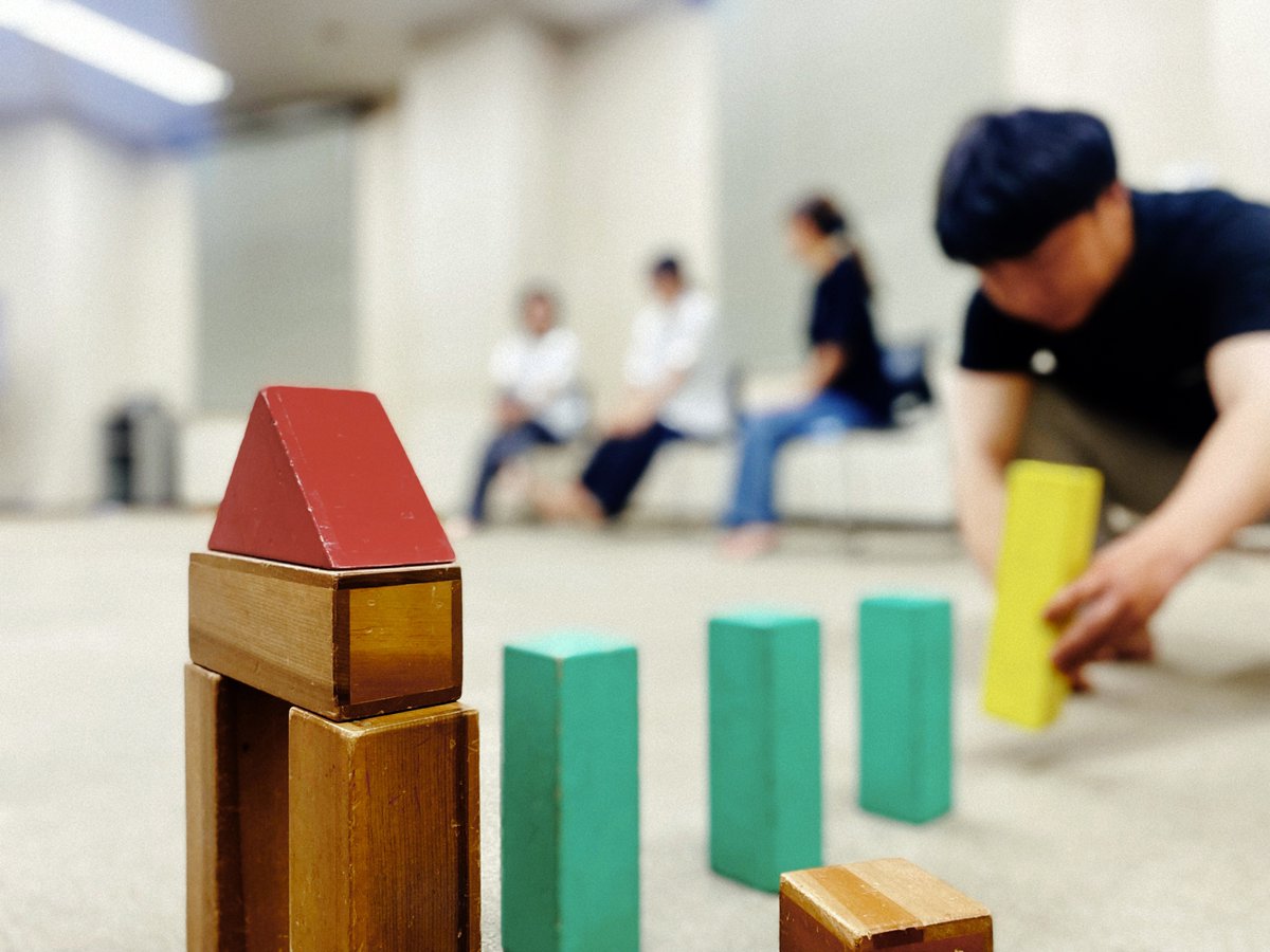 🧠演劇実験場『PUZZLE』🧠

丸蟲組稽古11日目。

「おばけのしっぽ」荒通し！

コレは…
面白く仕上がりつつあります…！
後は精度を上げるのみ！

明日は「ラキュナの糸」の稽古。
繊細なこの作品にどうやって
チューニングを合わせるか。

超絶ご予約受付中▼
x.gd/VHIMH

#演劇パズル