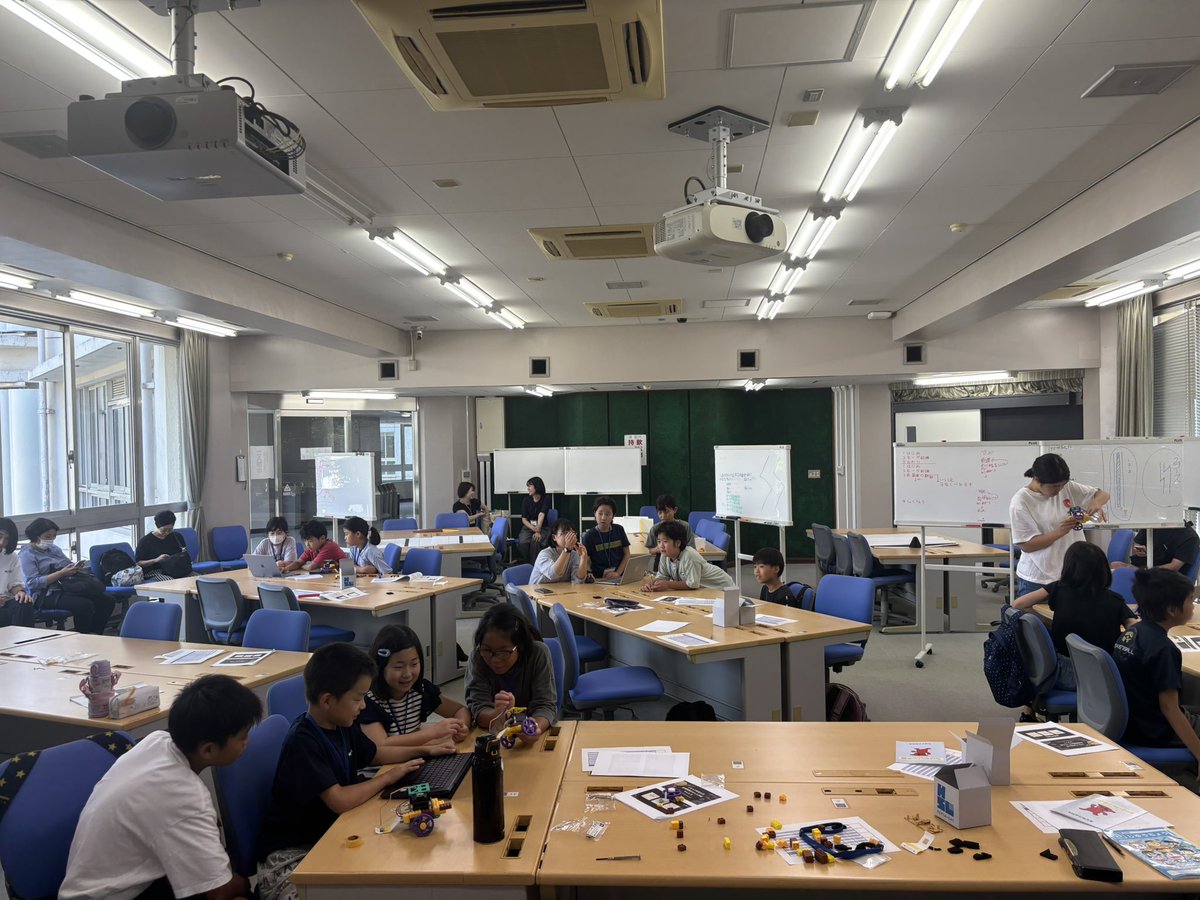 船橋市主催の『ふなっこ未来大学』においてArtsのワークショップを開催しました！2日間にわたるプログラムを通して小学生のみなさんにローバー作りを体験していただきました！