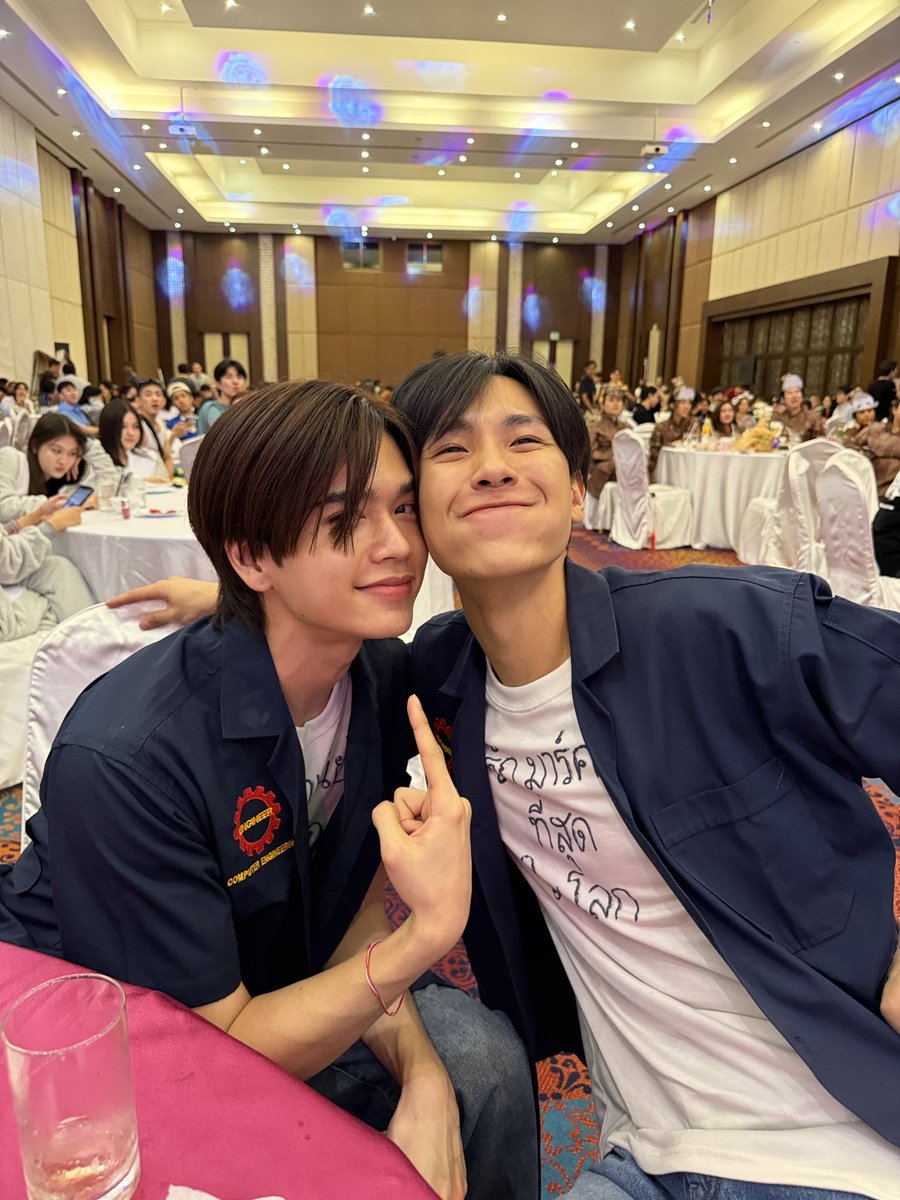 _judxe's tweet photo. น้องมาร์ค : ของฉันจ่ัะ😏

JUNIORMARK OUTING2025
#GMMTVOuting2025
#markjrtn #junniorrs #juniormark https://t.co/DV9cinUWIS