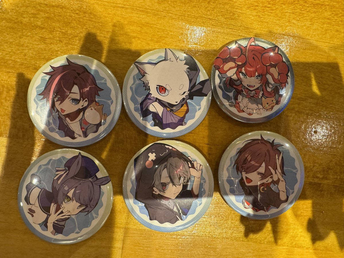 akrn_ruru's tweet photo. CRフェス 2025 グッズ チェキ ランダム 缶バッジ 交換

譲：画像1枚目と2枚目

求：🦷

後日郵送or関東手渡しでお願いします。 https://t.co/m2l6P1m6Ry