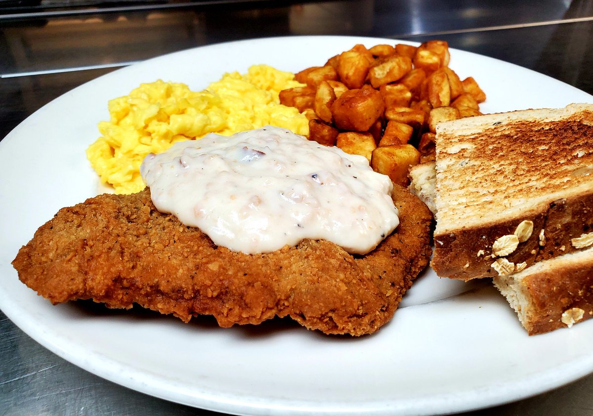 Rise and shine! 🌞 Kick-off your weekend with our Weekend Breakfast at Rivals Brew Pub every Saturday &amp; Sunday starting from 8:00 AM. The best part of the weekend is here! 🍳🍴 #RivalsBrewPub #WeekendBreakfast #SundayFunday