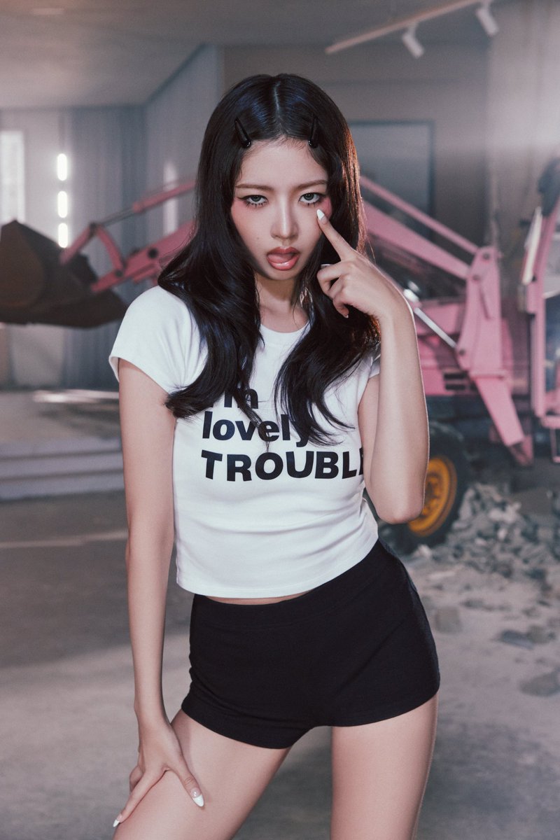 GyzO57PaAAAy4V0?format=jpg&name=medium