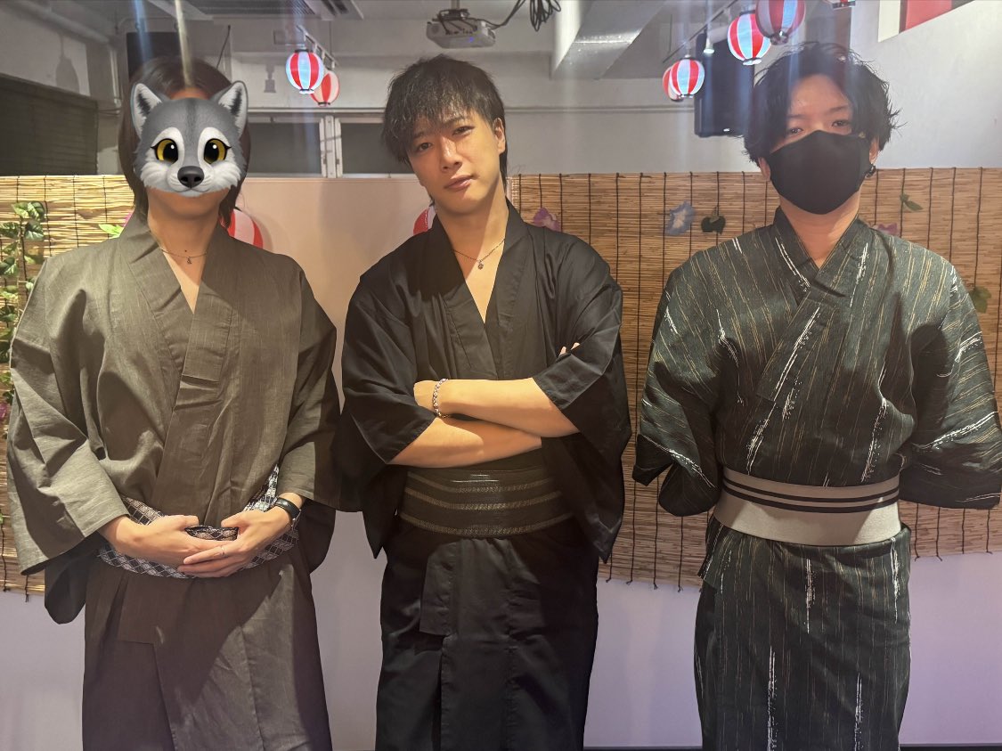 bar_YOUKnight's tweet photo. Youです！

本日はkyou・ニケ・kentyの
浴衣配信です！👘

めちゃくちゃ似合ってますね✨

配信はまもなく始まりますので
お楽しみに〜☺️ https://t.co/aPPAiVjftu