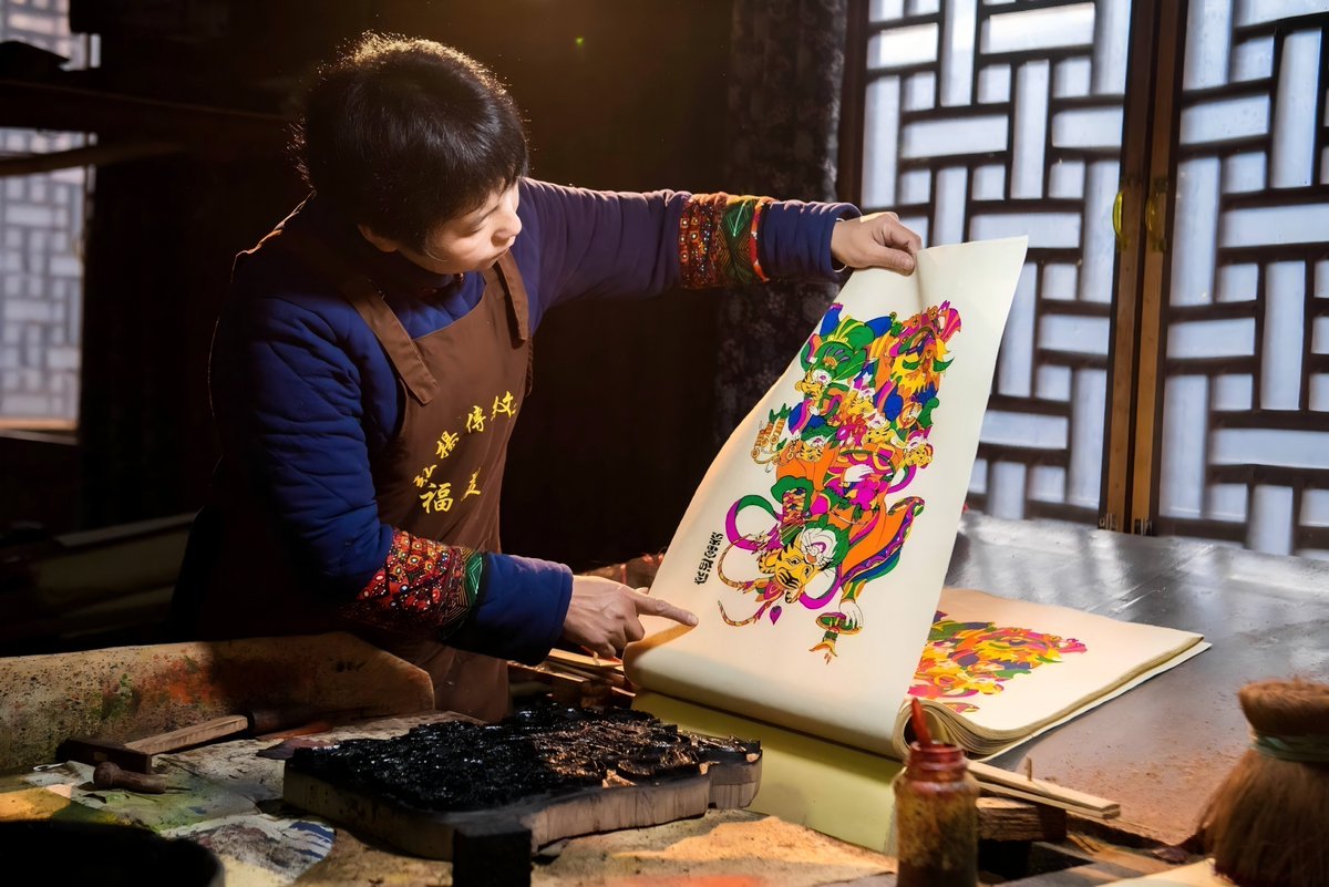 Welcome to #friendlyshandong

Sitting on China's eastern coast between the Bohai Sea and the Yellow Sea, Shandong really is the stuff of legends. Whether you're after ancient history, cultural discovery or seafood by the seaside, this remarkable province has got you covered.