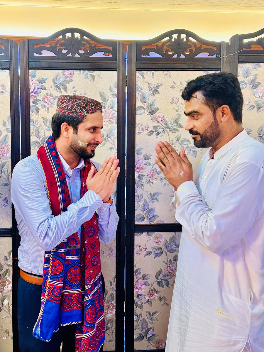 Azammurad_007's tweet photo. Endless gratitude to my well-wishers ❤️
From 6th August to 20th August, my beloved friends arranged wonderful birthday programs for me at different places, with cake-cutting ceremonies and presenting me with Ajraks as gifts.
Such respect, love, and affection are not in everyone’s https://t.co/rV8gk01np4