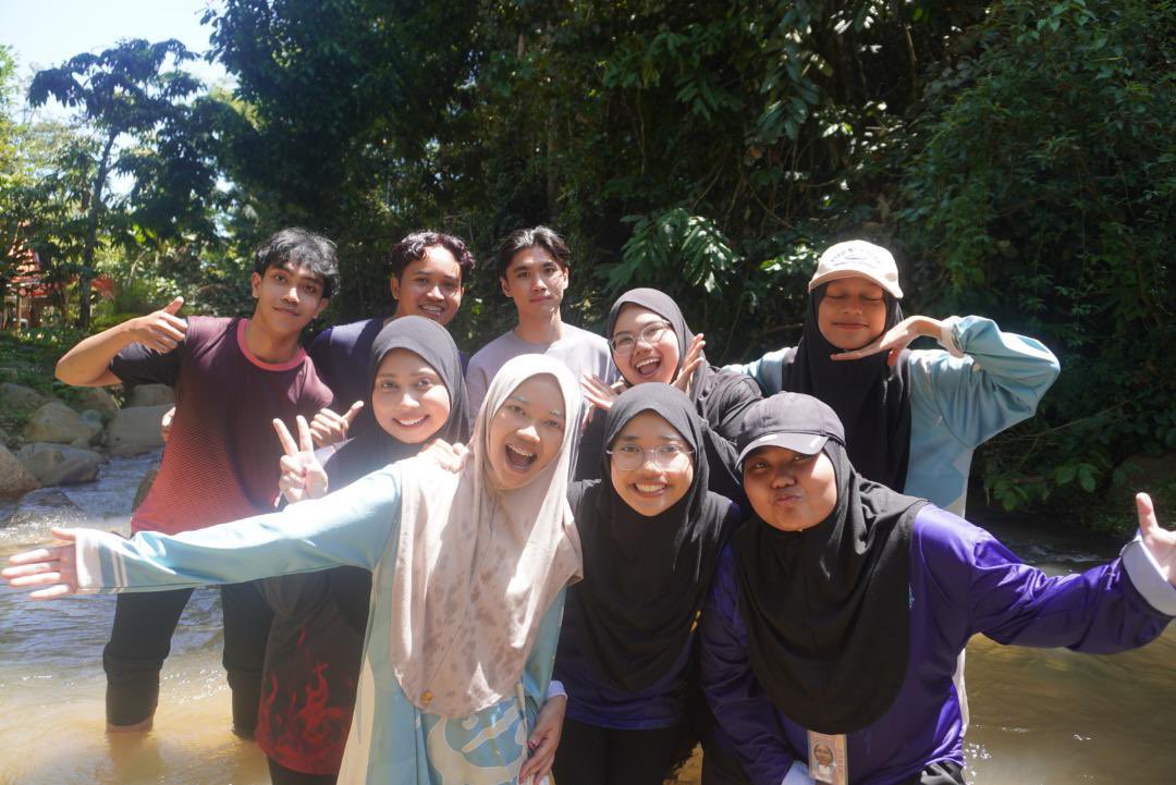 jasaclubiium's tweet photo. From team challenges to fireside 
reflections, every activity was designed to strengthen connections and celebrate club unity. It was a camp full of fun, friendship, and the spirit of growing together. https://t.co/S6IQLaY1CF