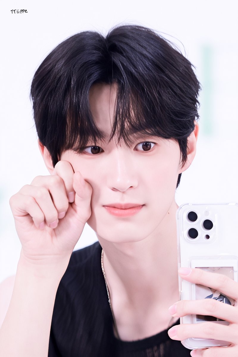 20250726 베이징 팬미팅

뿌잉 💖
#김호영 #KIMHOYOUNG