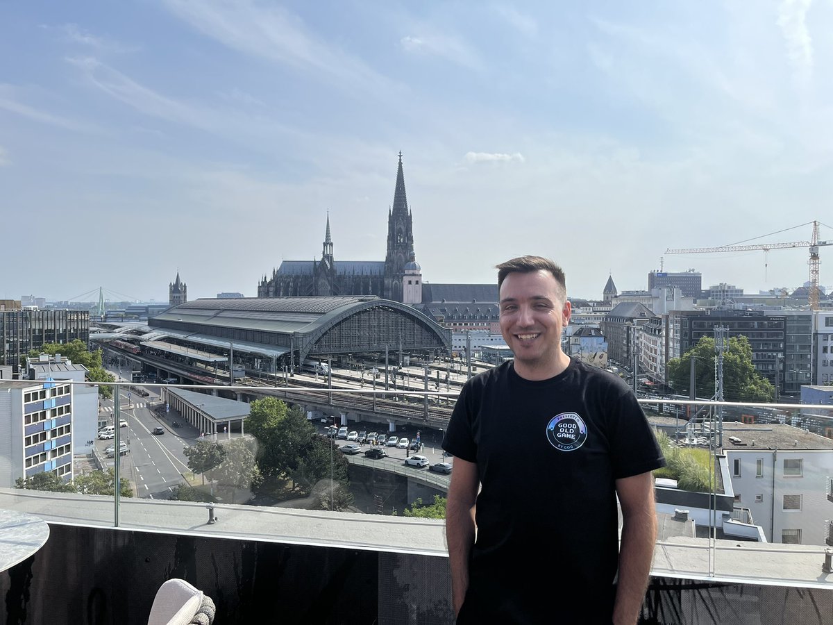 Znajomy zwrócił mi dziś uwagę, że nie napisałem na X, że tu jestem. JESTEM :)