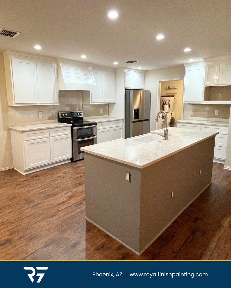 Your kitchen tells your home’s story. Let’s make it a stylish one with professionally refinished cabinets that shine.

 Let’s make it a beautiful one. Book now.

Serving Phoenix and Scottsdale:
📱 602-497-2199
📧 danny@royalfinishpainting.com
