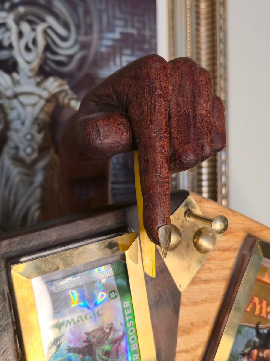 Some detail pics of the TCC commissions! Wheel of Sealed. 

#MTG