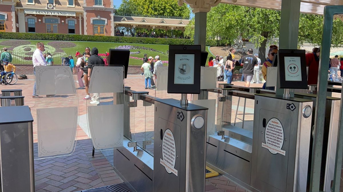 NEW: Starting Jan. 5, all guests staying at a Disneyland Resort hotel will receive one complimentary Lightning Lane entry for a Multi Pass attraction of their choice.

Also NEW: Beginning Jan. 5, Disneyland Resort will end the Early Theme Park Entry program.

The one Lightning