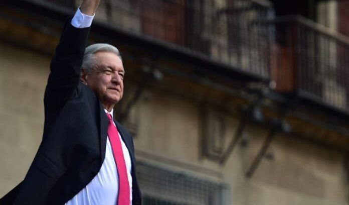 ADN Coahuila (@adn_coahuila) on Twitter photo López Obrador sepulta a la democracia mexicana buff.ly/KWkvVLl a través de <a href="/ElPeriodicoSal/">Periódico deSaltillo</a> #Saltillo #Coahuila #Torreón #PRI #PAN #Morena <a href="/XochitlGalvez/">Xóchitl Gálvez Ruiz</a> <a href="/CarlosLoret/">Carlos Loret de Mola</a> <a href="/CiroGomezL/">Ciro Gómez Leyva</a> <a href="/acostanaranjo/">Guadalupe Acosta Naranjo</a> <a href="/lrubiof/">Luis Rubio</a> <a href="/JACrespo1/">José Antonio Crespo</a> <a href="/ConFeregrino/">Por La Mañana con Feregrino</a> <a href="/Codigo_Magenta/">Código Magenta</a> #ÚLTIMAHORA López Obrador sepulta a la democracia mexicana buff.ly/KWkvVLl a través de <a href="/ElPeriodicoSal/">Periódico deSaltillo</a> #Saltillo #Coahuila #Torreón #PRI #PAN #Morena <a href="/XochitlGalvez/">Xóchitl Gálvez Ruiz</a> <a href="/CarlosLoret/">Carlos Loret de Mola</a> <a href="/CiroGomezL/">Ciro Gómez Leyva</a> <a href="/acostanaranjo/">Guadalupe Acosta Naranjo</a> <a href="/lrubiof/">Luis Rubio</a> <a href="/JACrespo1/">José Antonio Crespo</a> <a href="/ConFeregrino/">Por La Mañana con Feregrino</a> <a href="/Codigo_Magenta/">Código Magenta</a> #ÚLTIMAHORA