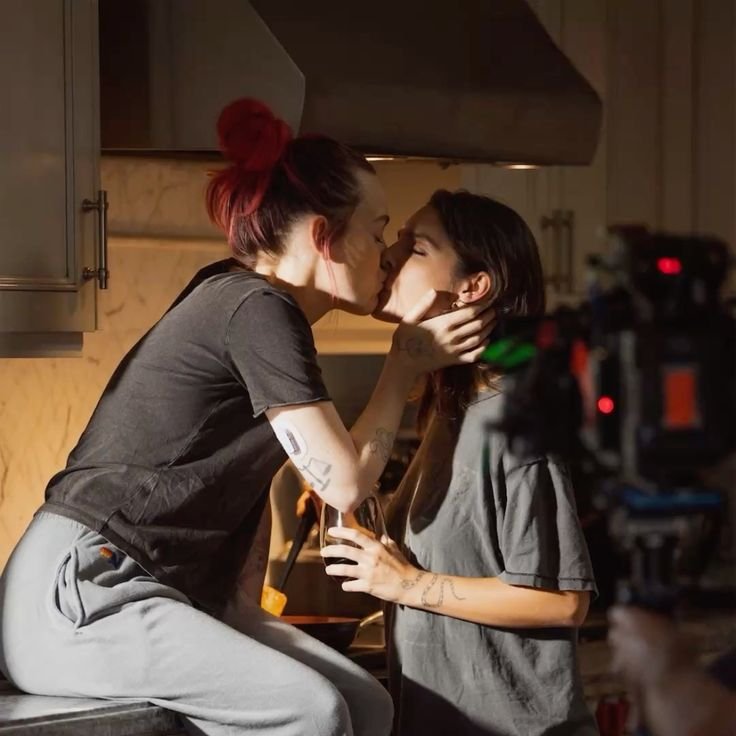 best of victoria pedretti (@bestofvpedretti) on Twitter photo 