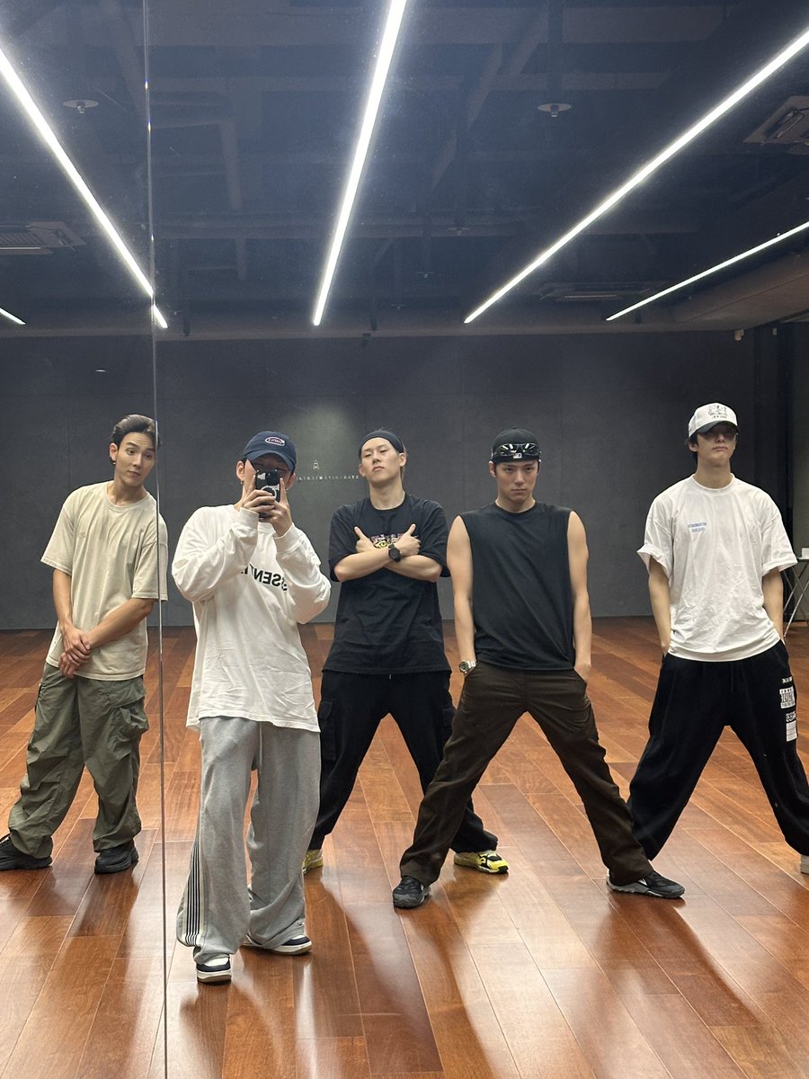 kihyun posted on berriz!

oh my monstas 🥺🫶