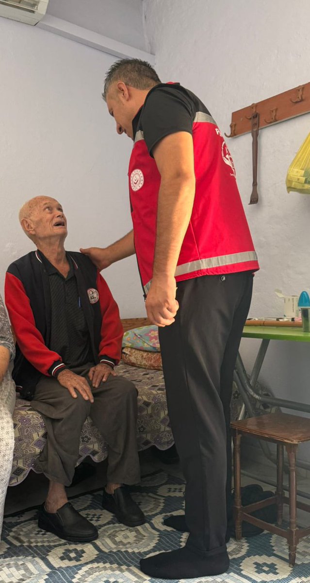 Adana Aile ve Sosyal Hizmetler İl Müdürlüğümüze bağlı Kozan Sosyal Hizmet Merkezi Müdürlüğü olarak hizmet bölgemizde yer alan Kozanlı Şehitlerimizden,Şehit Polis Memuru Bircan İLHANLI'nın bizlere emaneti olan kıymetli ailesine ziyarette  bulunduk.🇹🇷🇹🇷🇹🇷