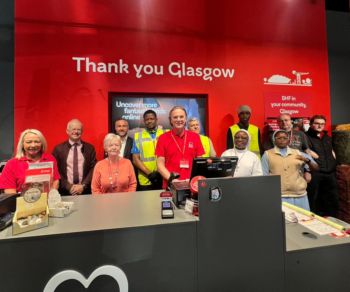 JohnMasonG33's tweet photo. Great to visit @BHFScotland at Parkhead retail park today. Hugely impressive shop with furniture, clothes, and many other items for sale at affordable prices. Paid staff &amp; volunteers. Been open 1 year. Also discussed need for more defibrillators in East End. https://t.co/TWPnfvmKP4