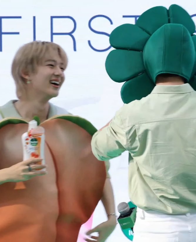 เจอคนที่รักพึกพึกที่สุดในโลกแล้ว 

ZNN Dettol Proskin
#DettolProskinXZeeNunew 
#ZeeNuNew