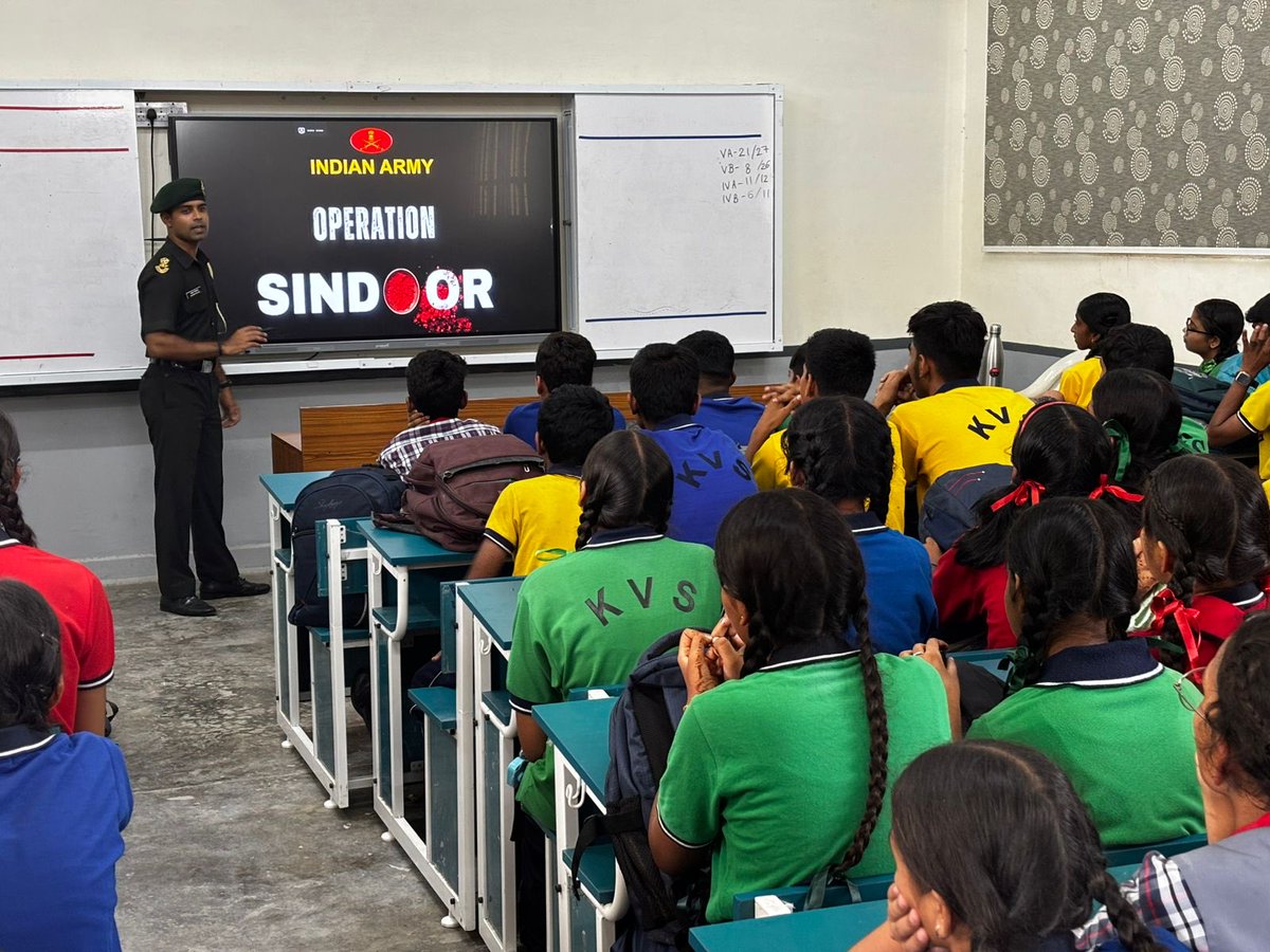 KJS DHILLON🇮🇳 (@tinydhillon) on Twitter photo #OperationSindoor
This is the best way to teach History to our next generation
Jai Hind 🇮🇳
<a href="/adgpi/">ADG PI - INDIAN ARMY</a>
<a href="/IAF_MCC/">Indian Air Force</a>
<a href="/indiannavy/">SpokespersonNavy</a> #OperationSindoor
This is the best way to teach History to our next generation
Jai Hind 🇮🇳
<a href="/adgpi/">ADG PI - INDIAN ARMY</a>
<a href="/IAF_MCC/">Indian Air Force</a>
<a href="/indiannavy/">SpokespersonNavy</a>