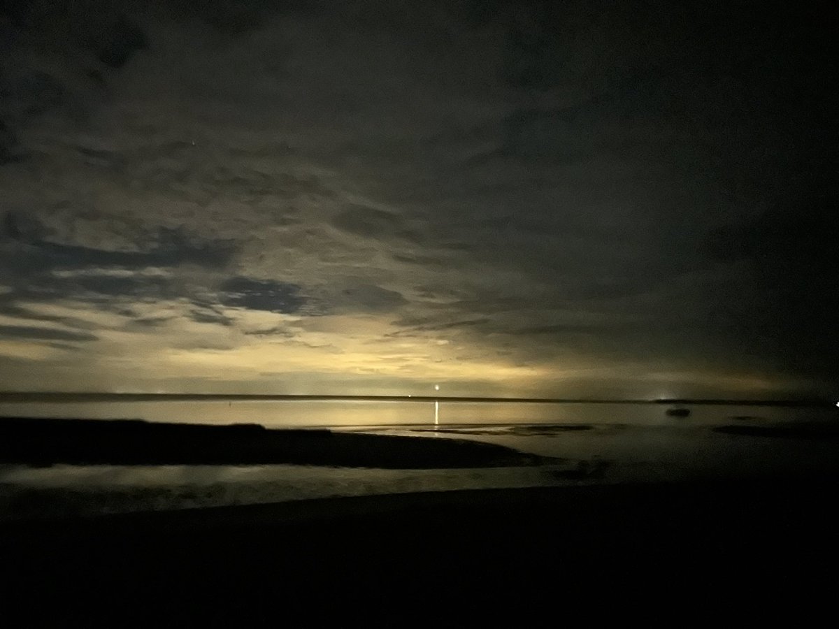 wxcamryn's tweet image. Midnight on the bayside of #CapeCod

Eastham, MA