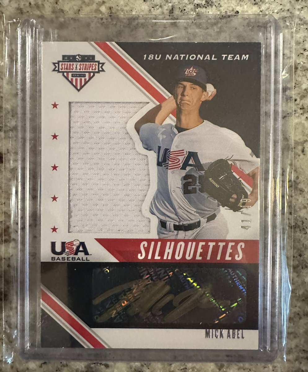 steveandmich's tweet photo. @LimitedCards @TB2426638837 $25 shipped. /49 gold auto Mick Abel. https://t.co/7wMRE1dJ31