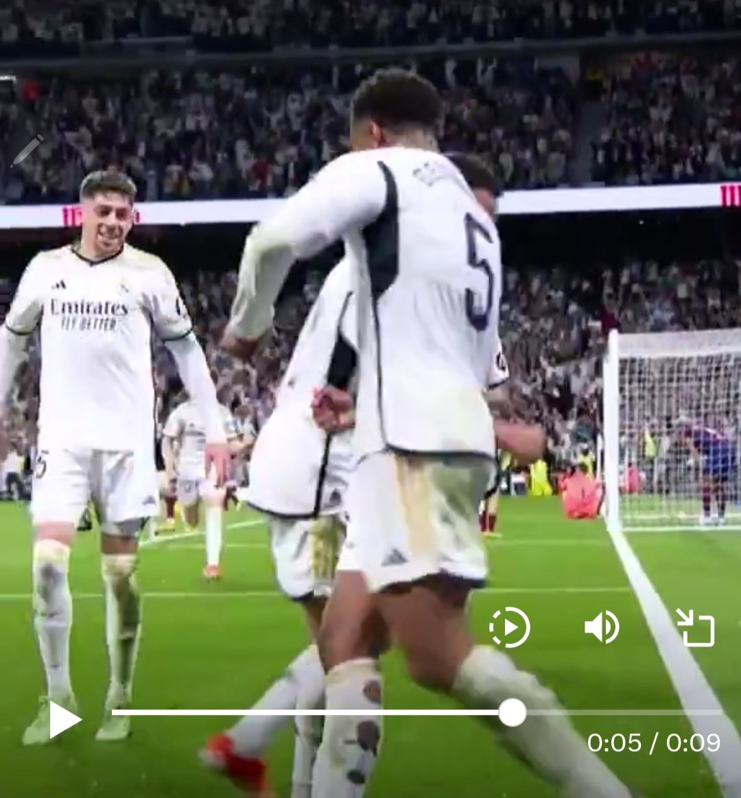 madridblaugrana (@madridblaugrana) on Twitter photo <a href="/ArchivoVAR/">Archivo VAR</a> Las cámaras del Bernabéu funcionan cuando INTERESAN
Pero esto no lo investigan,están ocupados con el BULO NEGREIRA <a href="/ArchivoVAR/">Archivo VAR</a> Las cámaras del Bernabéu funcionan cuando INTERESAN
Pero esto no lo investigan,están ocupados con el BULO NEGREIRA