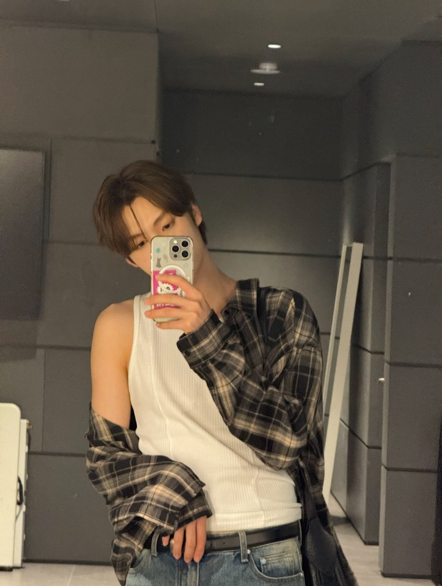 ringtells's tweet photo. haepjae one tweet au

"taring gatel" https://t.co/0ePQHeWvCX