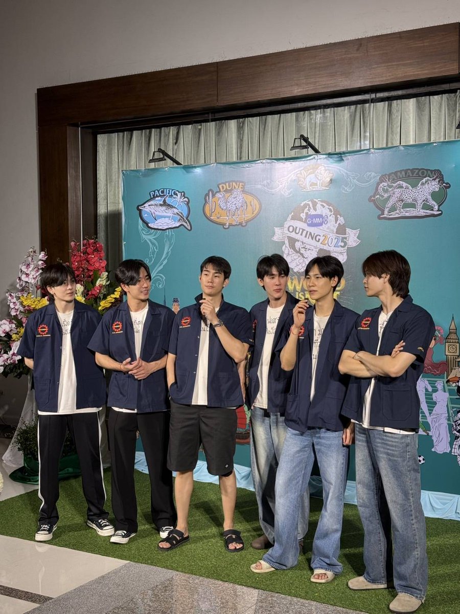 penpipuk's tweet image. มึง เฟรมนี้ที่กูรอคอย🥹

PERTHSANTA OUTING2025

#GMMTVOuting2025
#PerthSanta #เพิร์ธแซนต้า
#PerthTanapon #Santapp
#forcebook #JuniorMark