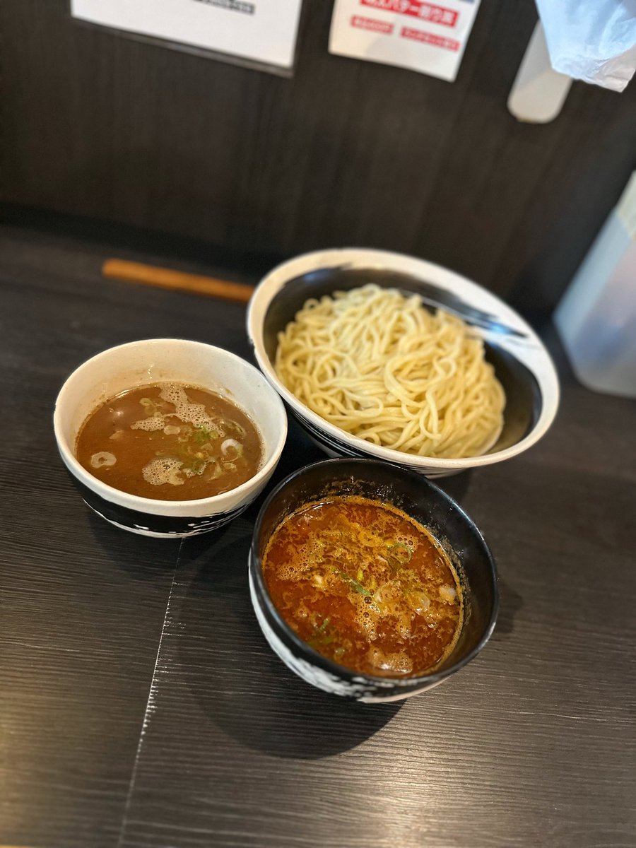 kiyoofdeath's tweet image. つけ麺 at つけ麺 八芒星

#Twowayplayer 星人𝗐
𝖢𝗁𝖾𝖾𝗋 𝗎𝗉!!
2017年3月10日㊗︎連日行列道内「初」つけ麺専門店!?つけ汁は基本の王道＋辛旨、海老、薬膳、濃厚、味噌、背脂の中から1種類選択で2杯!麺は #八芒製麺 自家製麺で特盛500g迄＋100円!!旨、安‼️卓上の板海苔食放👍煮干割スープfinish!!